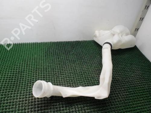 Used Windscreen washer tank Windscreen washer tank 22082525 22082525
