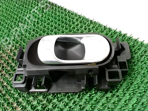 Used Front right interior door handle Front right interior door handle CITROËN C3 III (SX) 1.2 PureTech 82 (83 hp) 29511094 29511094