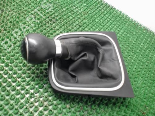 Used Shift knob Shift knob VW GOLF VI (5K1) 1.6 TDI (105 hp) 22080656 22080656
