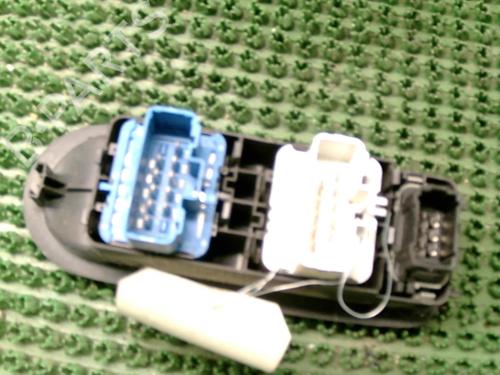 Used Switch Switch RENAULT MEGANE II Coupé-Cabriolet (EM0/1_) 1.9 dCi (131 hp) 35991285 35991285