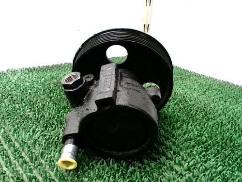 Used Steering pump Steering pump DACIA SANDERO 1.4 (BS0C, BS0A, BS0G, BS1F, BS0E) (75 hp) 29817035 29817035