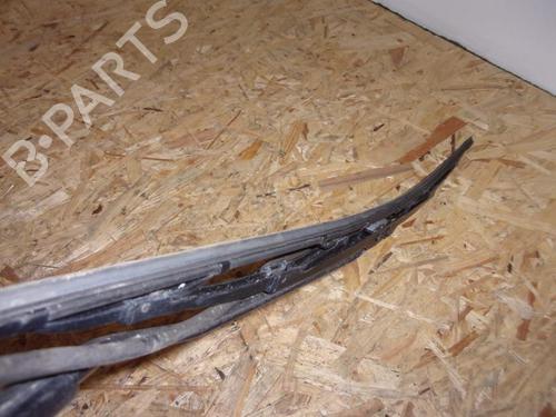 Used Front windshield wiper arm Front windshield wiper arm 22075664 22075664