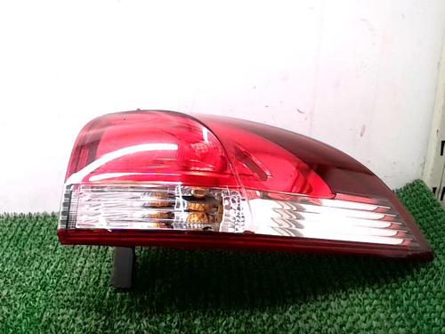 Used Right taillight RENAULT CLIO IV Grandtour (KH_) 1.2 16V (73 hp) 21086374