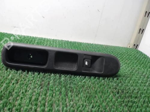 Used Right front window switch PEUGEOT 5008 (0U_, 0E_) 1.6 HDi (114 hp) 22084863