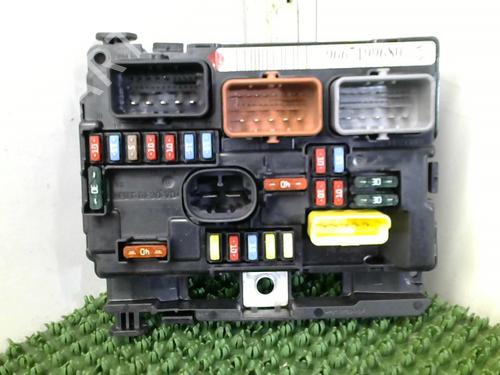 Used Fuse box CITROËN DS3 (SA_) 1.4 VTi 95 (95 hp) 31700458