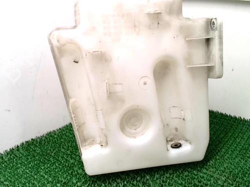 Used Windscreen washer tank VW GOLF VI (5K1) 1.6 TDI (105 hp) 22090599
