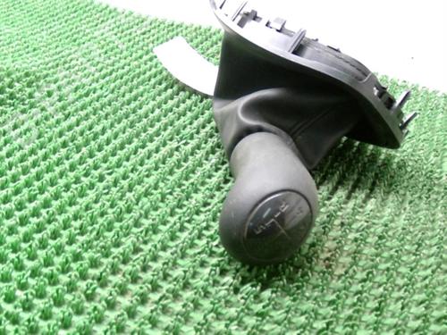 Used Shift knob Shift knob RENAULT MEGANE III Hatchback (BZ0/1_, B3_) 1.5 dCi (86 hp) 22078804 22078804