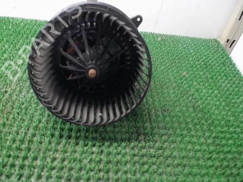 Used Radiator fan Radiator fan CITROËN C3 II (SC_) 1.4 HDi 70 (SC8HZC, SC8HR0, SC8HP4) (68 hp) 22084828 22084828