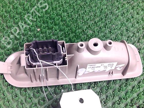 Used Right rear window switch Right rear window switch RENAULT MODUS / GRAND MODUS (F/JP0_) 1.5 dCi (FP0F, JP0F) (86 hp) 20877706 20877706