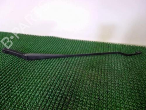 Used Front windshield wiper arm CITROËN BERLINGO / BERLINGO FIRST MPV (MF_, GJK_, GFK_) 2.0 HDI 90 (MFRHY) (90 hp) 22077453