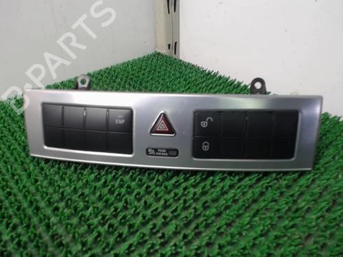 Used Warning switch MERCEDES-BENZ C-CLASS Coupe (CL203) C 200 CDI (203.707) (122 hp) 22083710