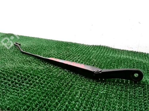 Used Front windshield wiper arm NISSAN MICRA III (K12) 1.2 16V (80 hp) 24499054