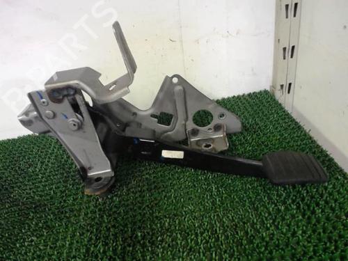 Used Break pedal RENAULT CLIO IV (BH_) 1.5 dCi 75 (75 hp) 22088363
