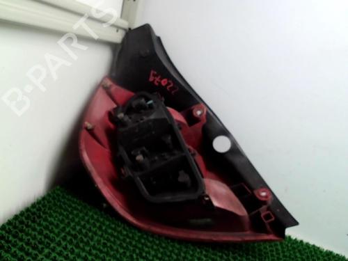 Used Right taillight RENAULT CLIO III (BR0/1, CR0/1) 1.5 dCi (BR17, CR17) (86 hp) 22083844