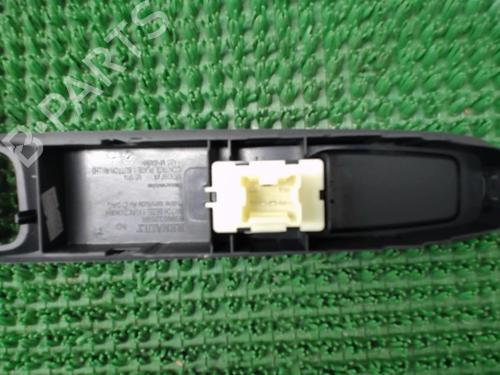 Used Right front window switch RENAULT CLIO IV (BH_) 1.5 dCi 90 (90 hp) 22084721
