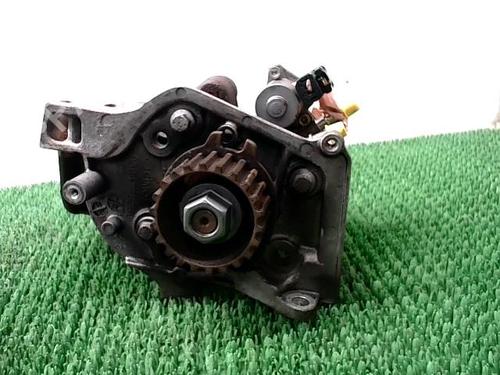 Pompe à injection PEUGEOT 308 SW I (4E_, 4H_) 1.6 HDi (92 hp) 30590438