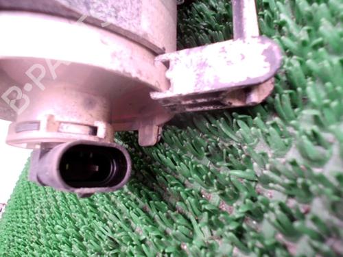 Used Right front fog light Right front fog light OPEL ZAFIRA / ZAFIRA FAMILY B (A05) 1.7 CDTI (M75) (110 hp) 22083658 22083658