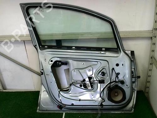 Used Left front door OPEL CORSA D (S07) 1.3 CDTI (L08, L68) (75 hp) 20875236