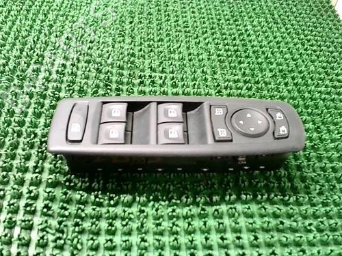Used Left front window switch Left front window switch RENAULT MEGANE III Hatchback (BZ0/1_, B3_) 1.9 dCi (BZ0N, BZ0J) (131 hp) 29900996 29900996
