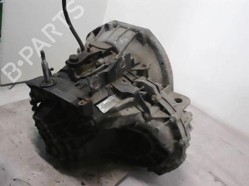 Used Gearbox Gearbox OPEL VIVARO A Van (X83) 2.0 CDTI (F7) (114 hp) 28824804 28824804