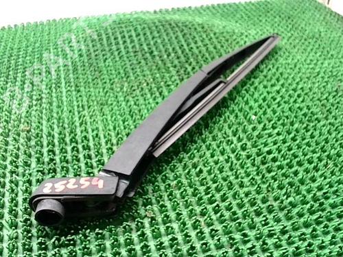 Used Rear windshield wiper arm PEUGEOT 208 II (UB_, UP_, UW_, UJ_) 1.5 BlueHDI 100 (102 hp) 29958670