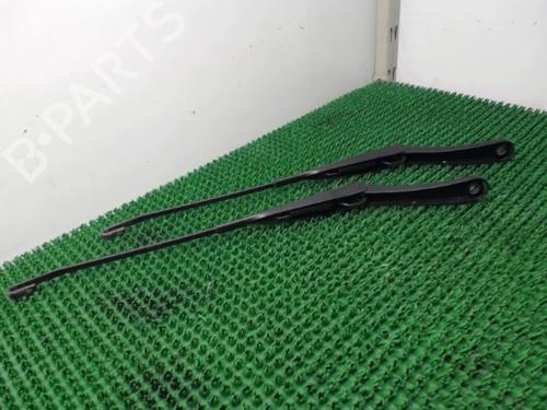 Front windshield wiper arm DACIA DUSTER (HS_) 1.5 dCi (HSMC) | BP22084017C143 