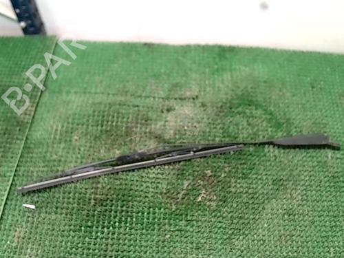 Used Front windshield wiper arm RENAULT KANGOO Express (FC0/1_) 1.5 dCi (FC07, FC1R) (65 hp) 29924853