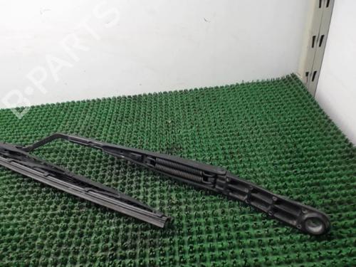 Used Front windshield wiper arm PEUGEOT 406 Coupe (8C) 2.2 HDI (133 hp) 22081199