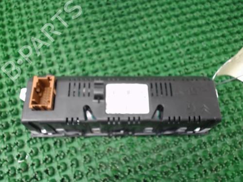 display-monitor-citroen-c3-ii-sc_-12-vti-82-2009-22080768 main image