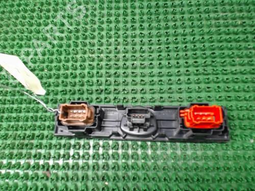 Used Warning switch RENAULT CLIO II (BB_, CB_) 1.4 16V (B/CB0P, BB13) (98 hp) 22079029