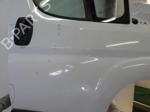 Used Right front door Right front door 22081906 22081906