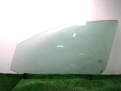 front-left-door-window-renault-megane-iv-hatchback-b9amn_-2015-29986488 main image