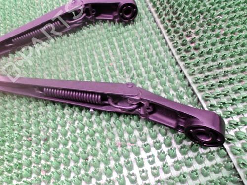 Used Front windshield wiper arm Front windshield wiper arm 22083660 22083660