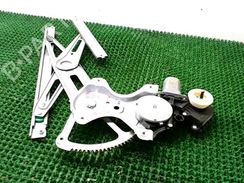 Rudehejsemekanisme ventre foran TOYOTA YARIS (_P9_) 1.4 D-4D (NLP90_, NLP90R) (90 hp) 30500086