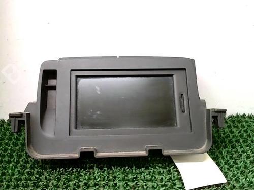 display-monitor-renault-megane-iii-hatchback-bz01_-b3_-2008-27663324 main image