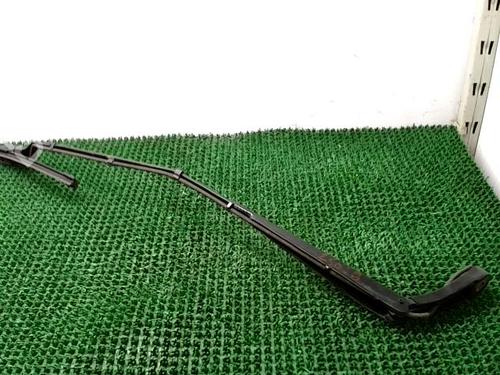 Used Front windshield wiper arm Front windshield wiper arm 21565087 21565087