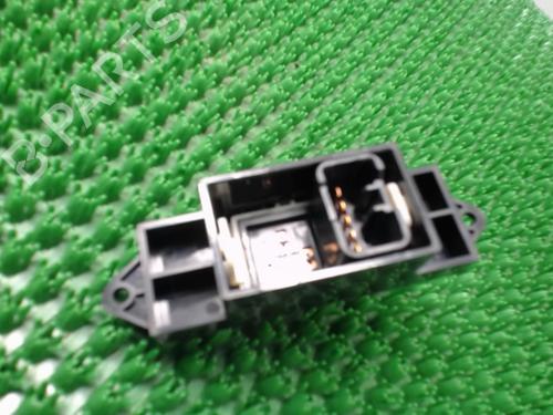 Used Right rear window switch CITROËN C4 AIRCROSS 1.8 HDi 150 AWC (150 hp) 22082607