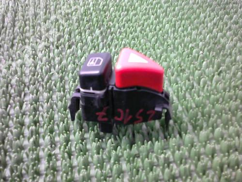 Advarselskontakt MERCEDES-BENZ A-CLASS (W168) A 140 (168.031, 168.131) (82 hp) 31841744