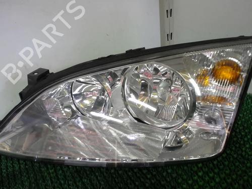 Left headlight FORD MONDEO III (B5Y) 1.8 16V | BP20877537C28 