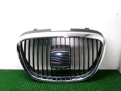 Used Grille SEAT ALTEA (5P1) 1.9 TDI (105 hp) 26498818