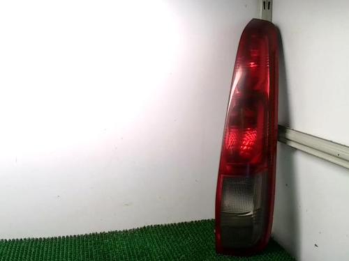 Used Right taillight NISSAN X-TRAIL I (T30) 2.2 Di 4x4 (114 hp) 22089712