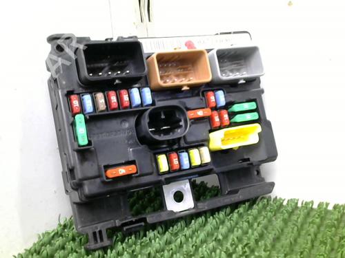 Fuse box CITROËN C3 II (SC_) 1.2 VTi 82 | BP31700484E1