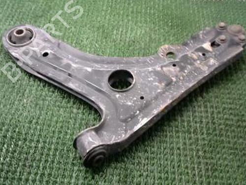 Used Right front suspension arm VW GOLF III (1H1) 1.9 D (64 hp) 22088500