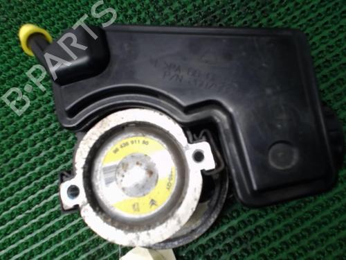 Used Steering pump Steering pump PEUGEOT 206 SW (2E/K) 2.0 HDi (90 hp) 22077313 22077313
