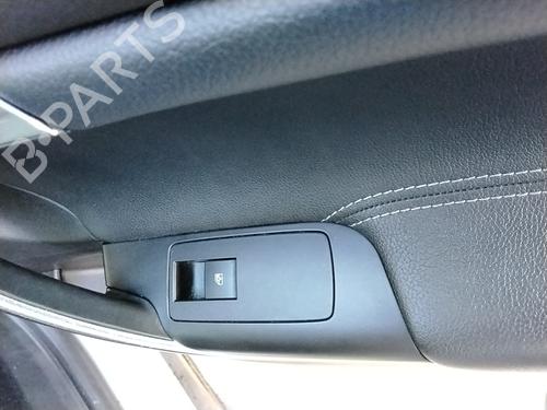 Used Right rear window switch Right rear window switch OPEL INSIGNIA A Sports Tourer (G09) [2008-2017] 35781229 35781229