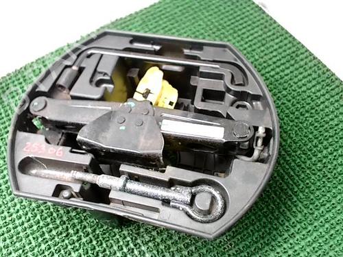 Used Jack Kit PEUGEOT 208 I (CA_, CC_) 1.4 HDi (68 hp) 25888535