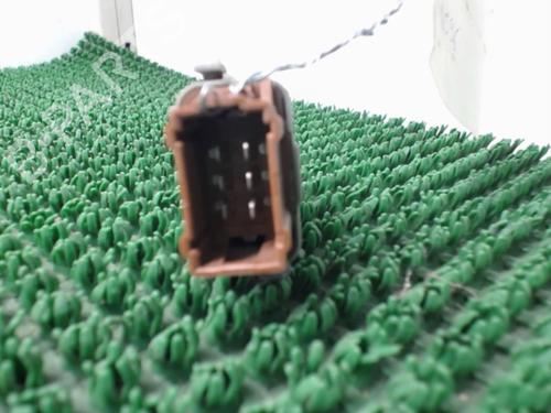 Used Right front window switch Right front window switch RENAULT MASTER II Van (FD) 2.5 dCi 120 (FD0M, FD0U, FD0W, FD2M, FD2W, FD3M, FD3U,... (115 hp) 22082193 22082193