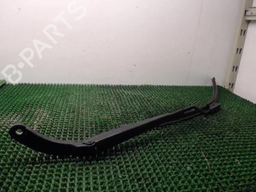 Front windshield wiper arm RENAULT CLIO IV (BH_) 1.5 dCi 75 | BP25262186C143 