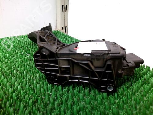 pedal-peugeot-2008-i-cu_-2013-32514221 main image