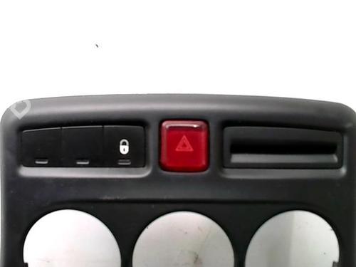 Used Warning switch Warning switch CITROËN C3 Picasso (SH_) 1.6 HDI 90 (92 hp) 22092169 22092169